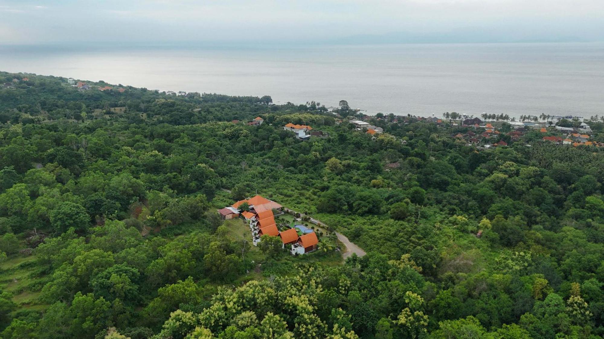 Reynten Hill Resort Batununggul Exteriör bild